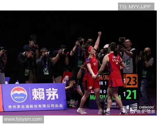 重庆羽毛球队崛起之路:从默默无闻到世锦赛舞台的辉煌历程 重庆羽毛球队崛起之路:从默默无闻到世锦赛舞台的辉煌历程