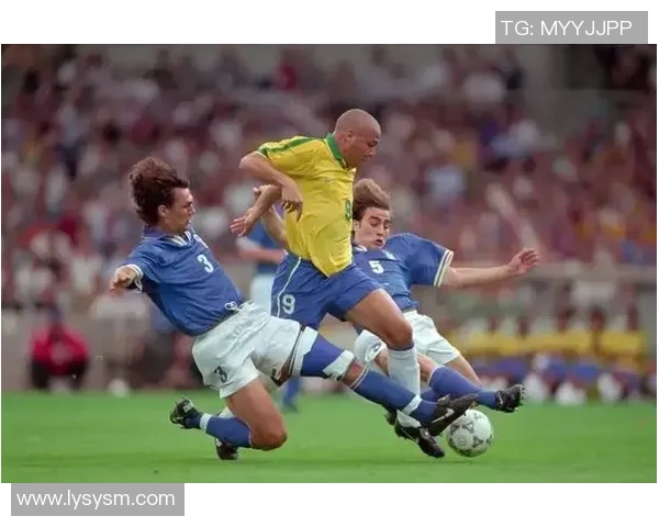 足球明星风采尽显精彩瞬间集锦图片分享